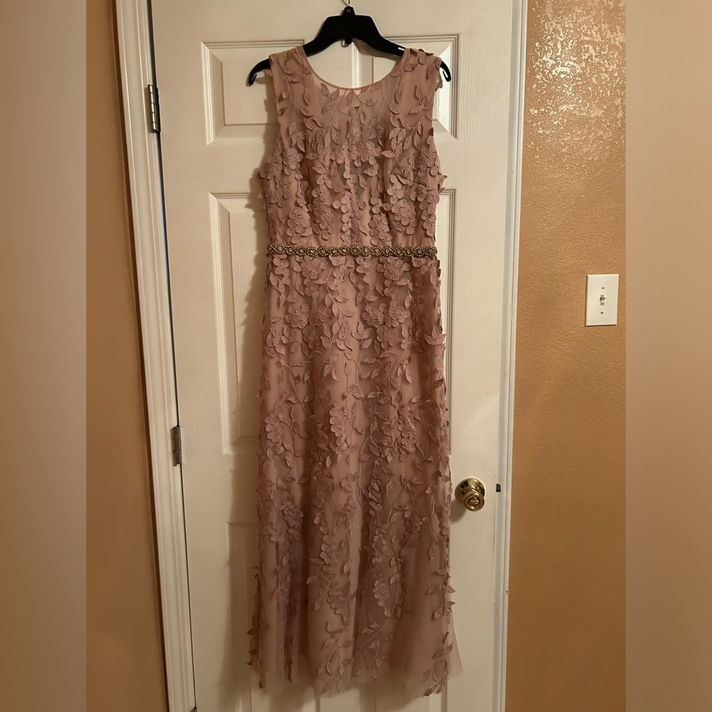 BCBGMAXAZRIA FORMAL DRESS